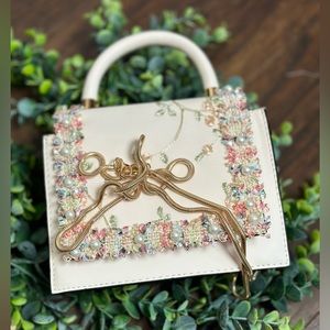 SHEIN purse with adjustable chain/strap